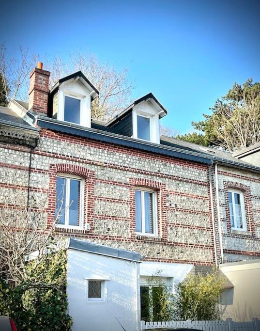 Etretat: Agreable Maison De Ville Экстерьер фото
